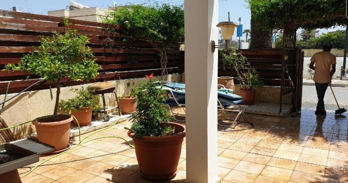 Palm Beach Apartment Voroklini Exterior foto